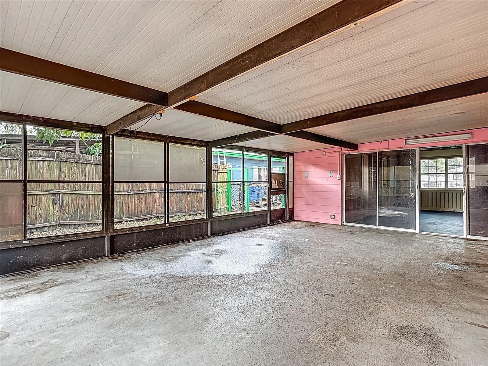 Image 43 of 52 For 2906 Paris Street