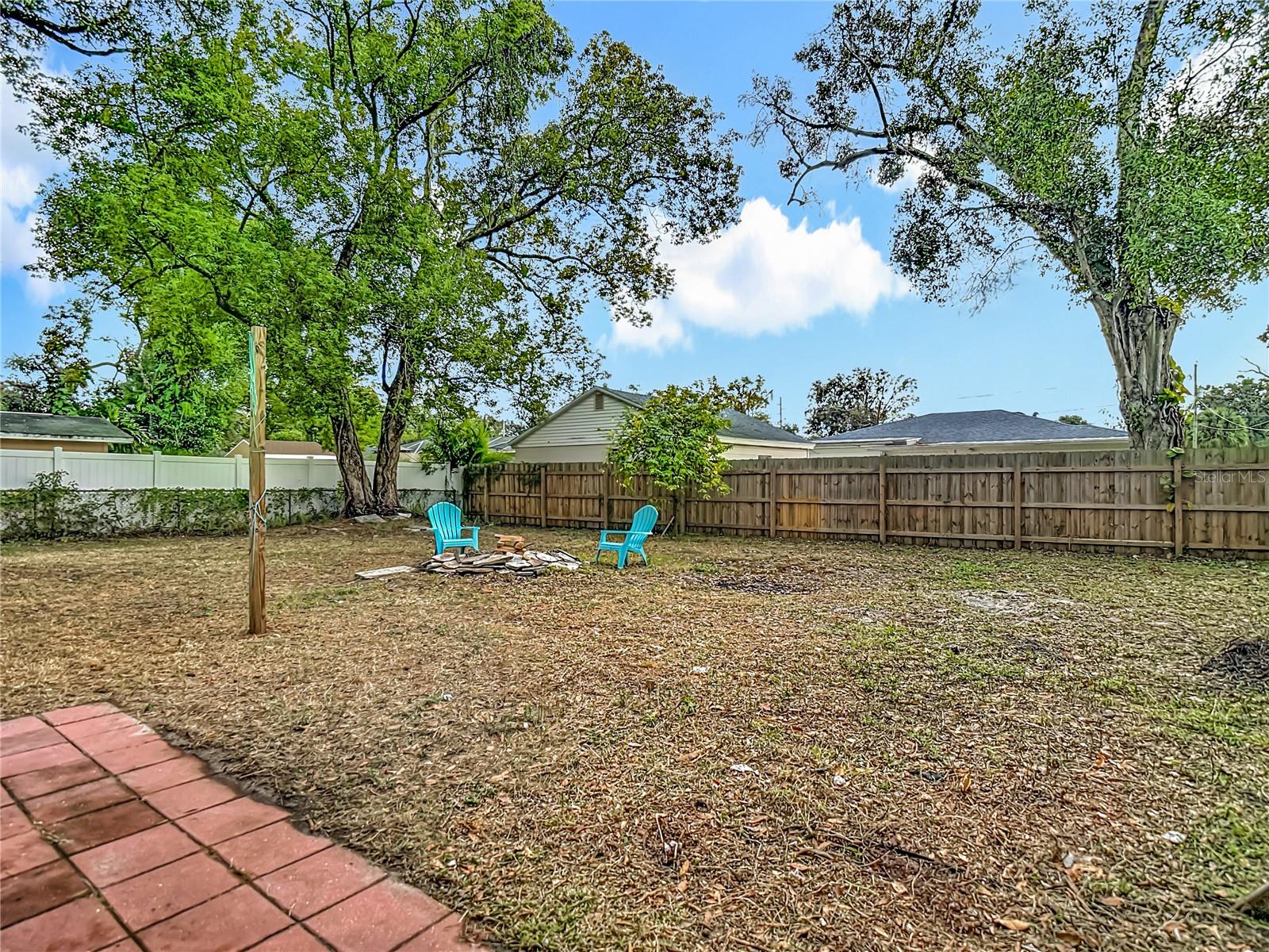 Image 44 of 52 For 2906 Paris Street