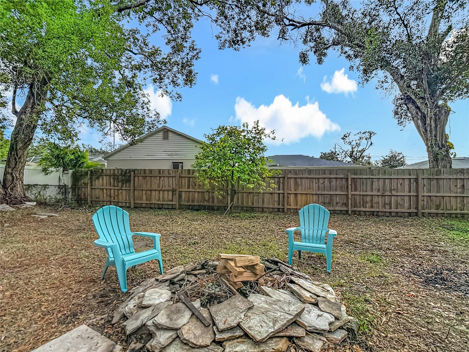 Image 45 of 52 For 2906 Paris Street