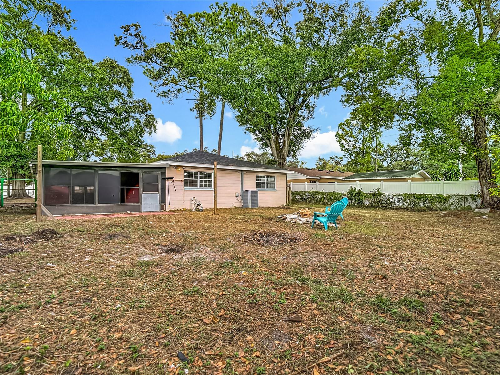 Image 46 of 52 For 2906 Paris Street