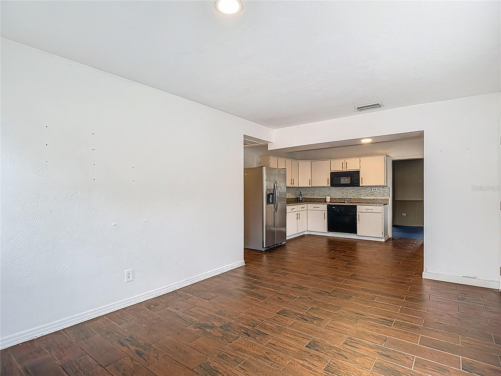 Image 7 of 52 For 2906 Paris Street