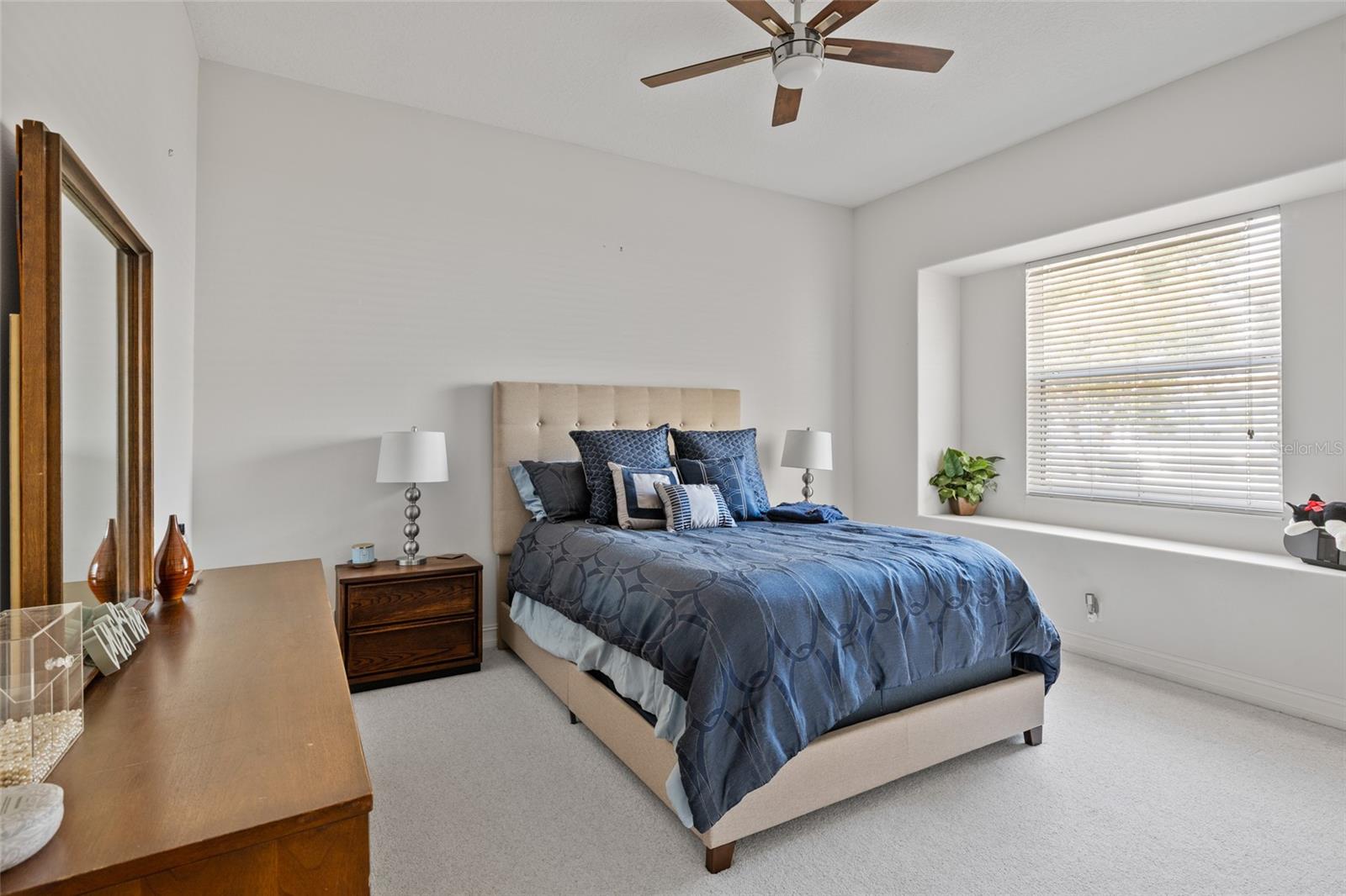 Image 31 of 54 For 5921 Skimmer Point Boulevard S