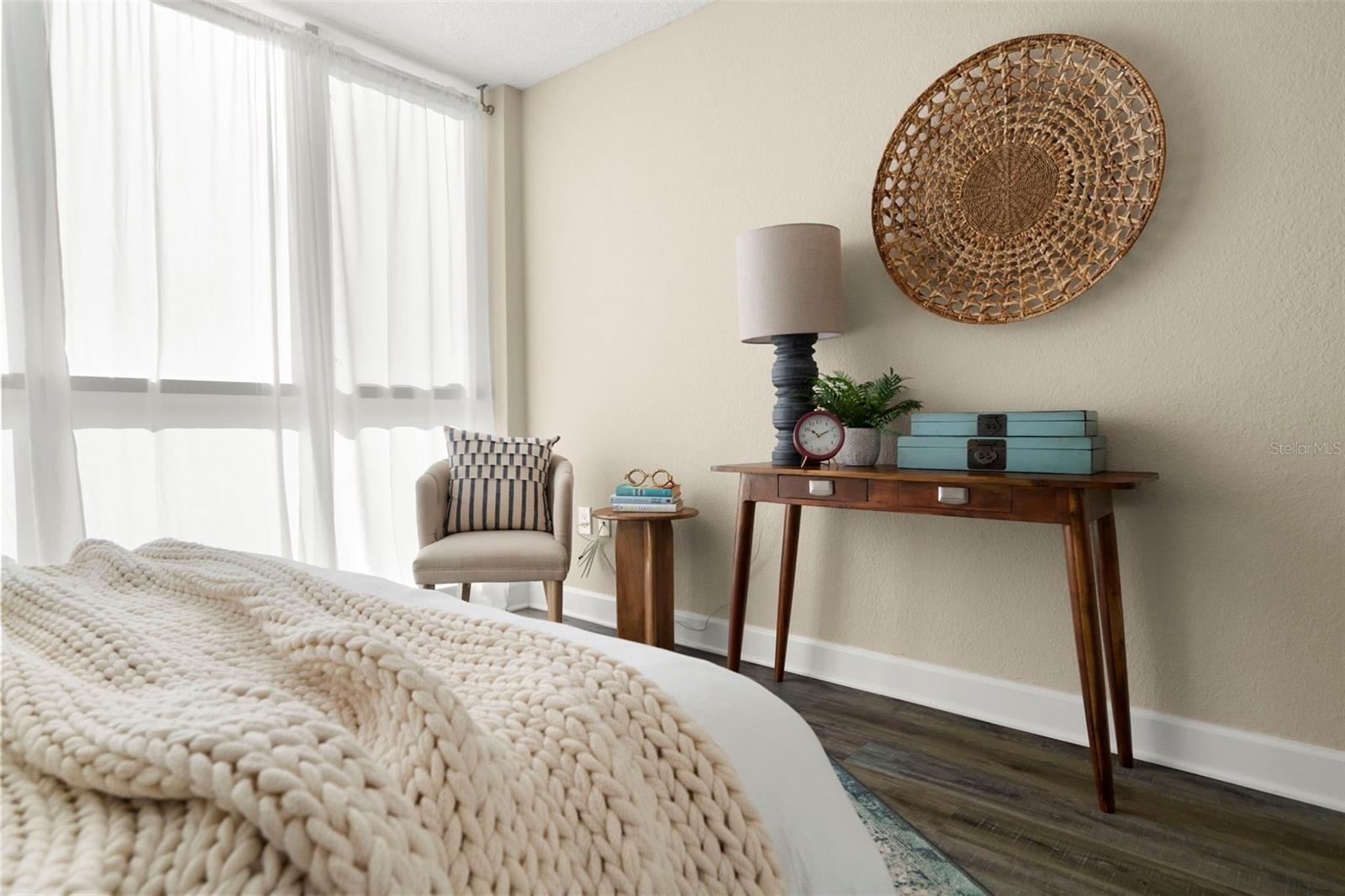 Image 16 of 36 For 470 3rd Street S 205