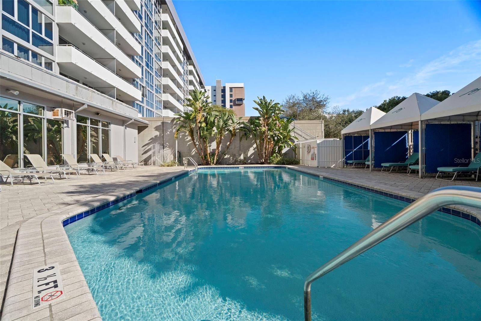 Image 24 of 36 For 470 3rd Street S 205