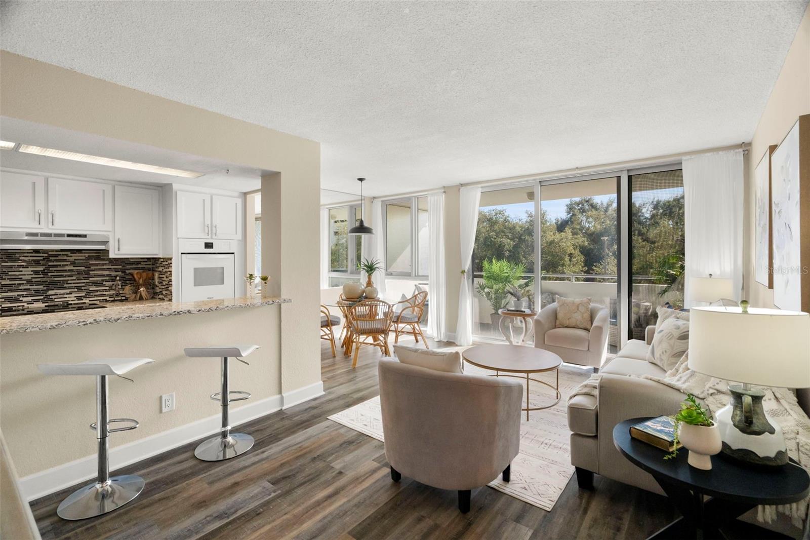 Image 5 of 36 For 470 3rd Street S 205