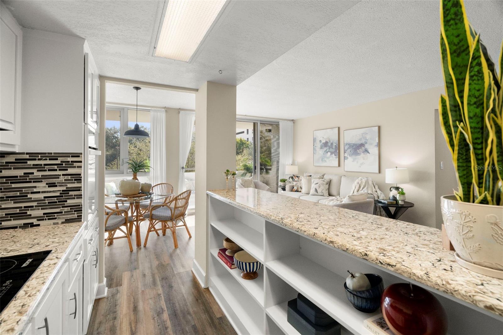 Image 9 of 36 For 470 3rd Street S 205