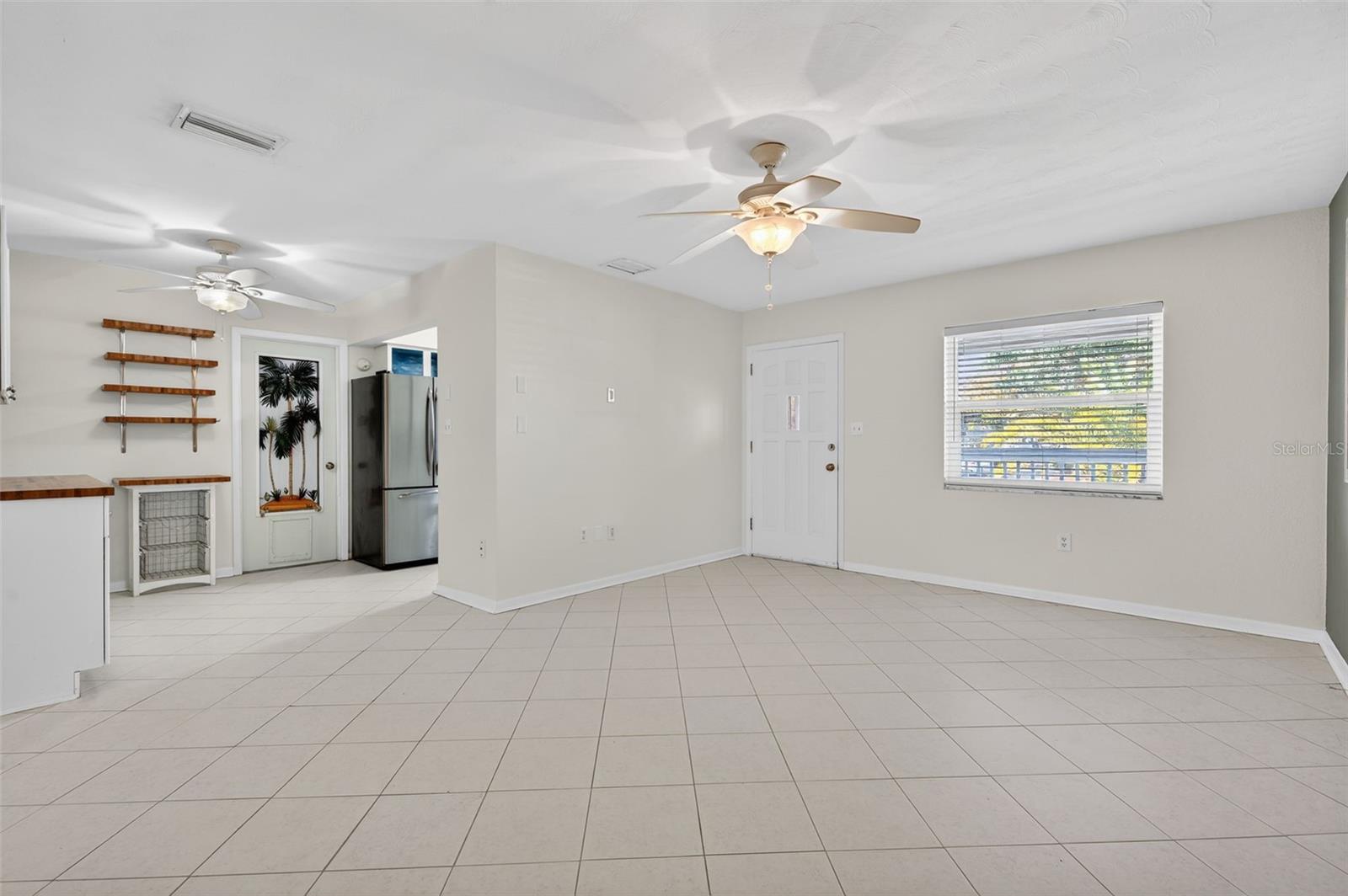 Image 10 of 57 For 905 Patricia Avenue