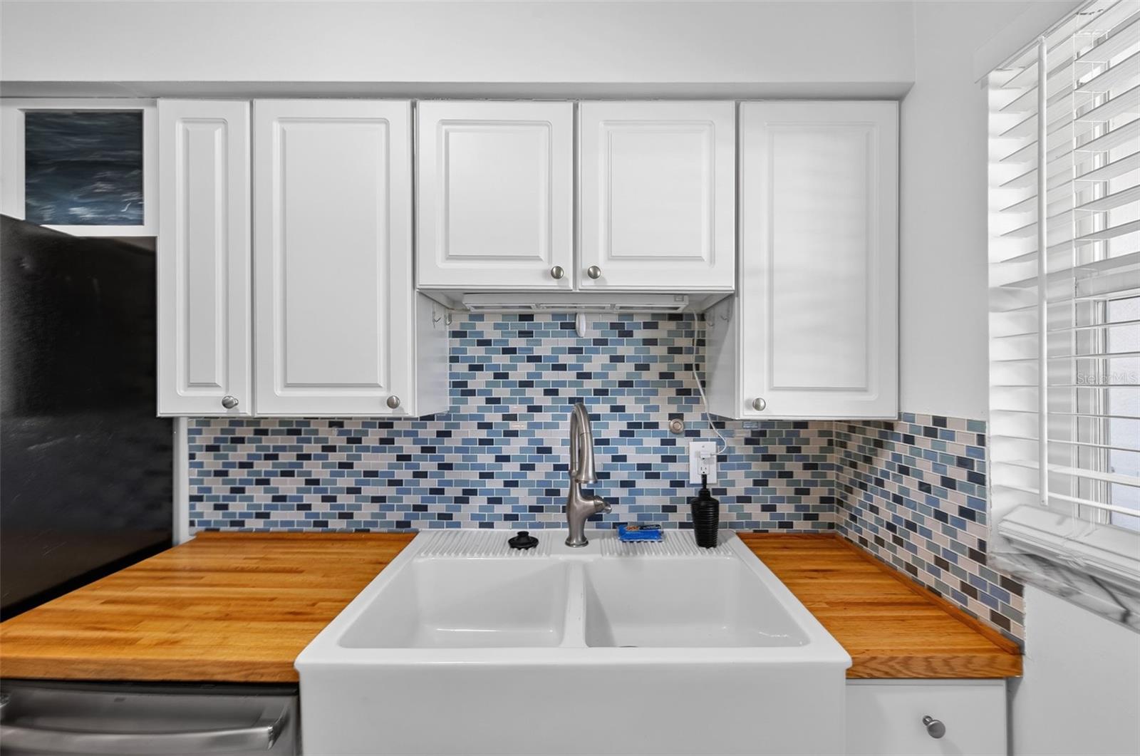 Image 16 of 57 For 905 Patricia Avenue