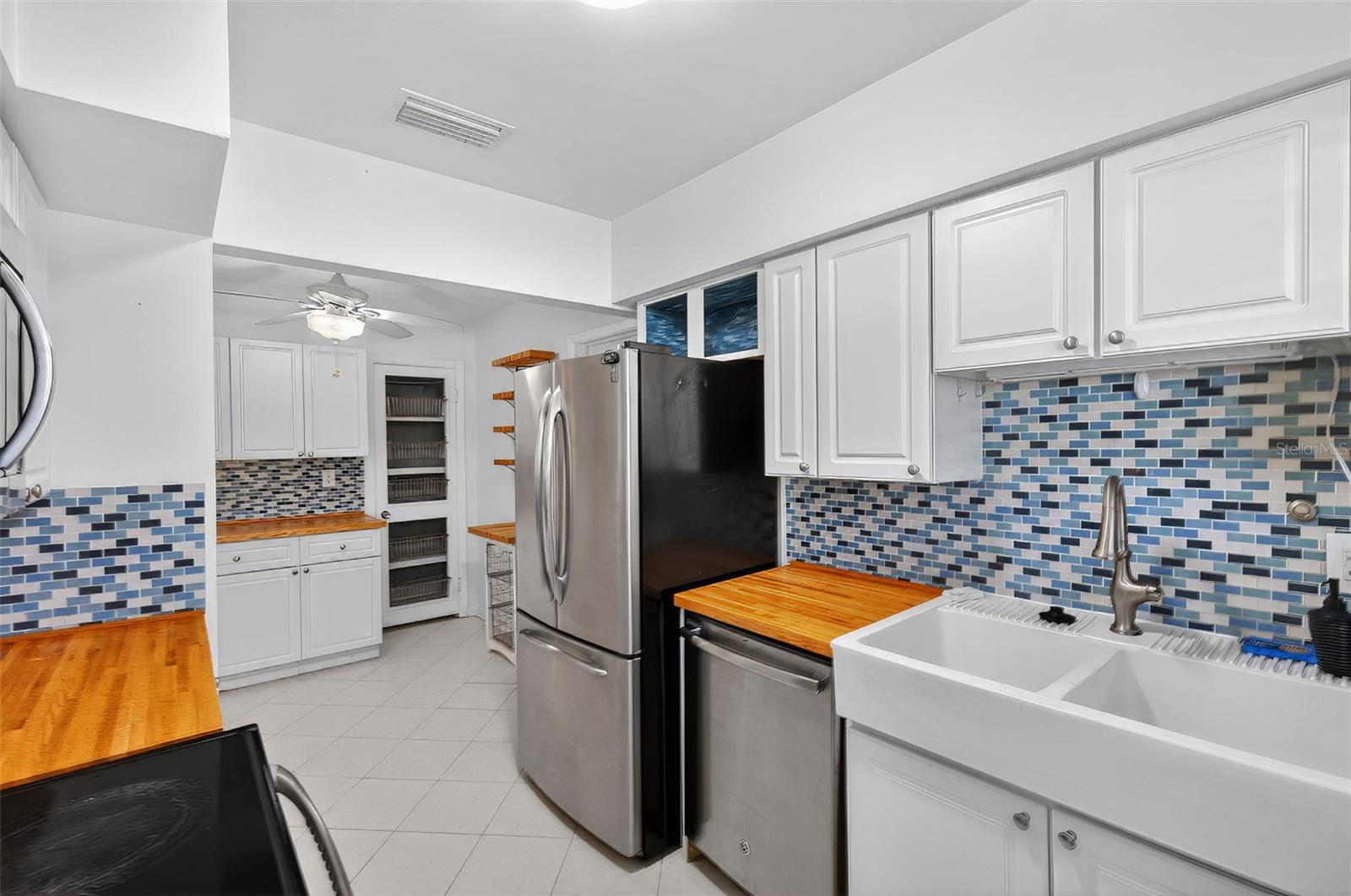 Image 17 of 57 For 905 Patricia Avenue