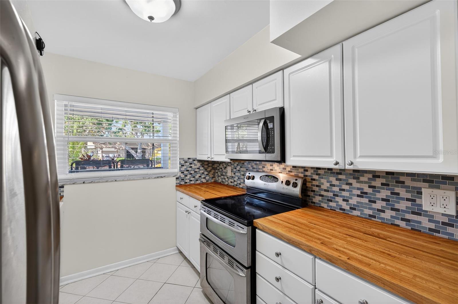 Image 21 of 57 For 905 Patricia Avenue