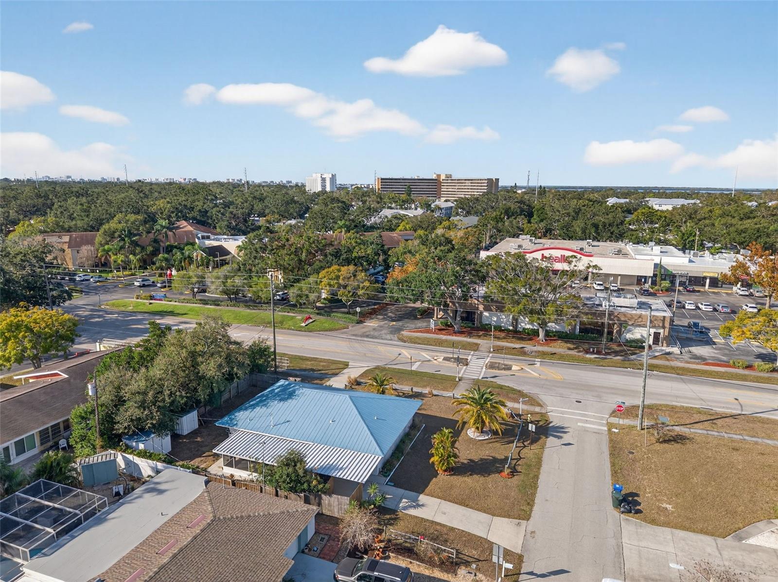 Image 48 of 57 For 905 Patricia Avenue