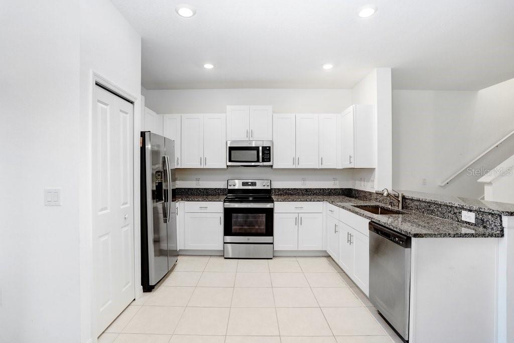 Image 13 of 60 For 6024 Shiner Street