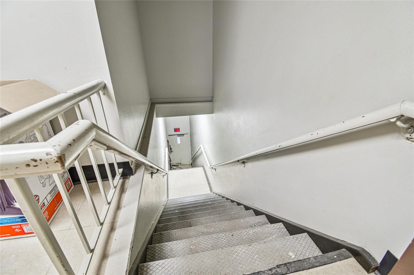 Image 22 of 37 For 5435 Gall Boulevard