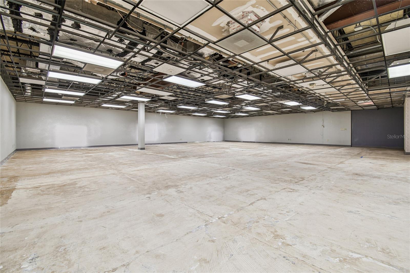 Image 25 of 37 For 5435 Gall Boulevard