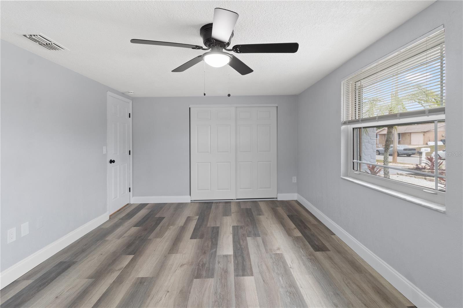 Image 10 of 32 For 7415 San Salvadore Drive