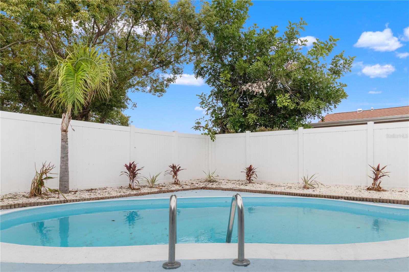 Image 24 of 32 For 7415 San Salvadore Drive