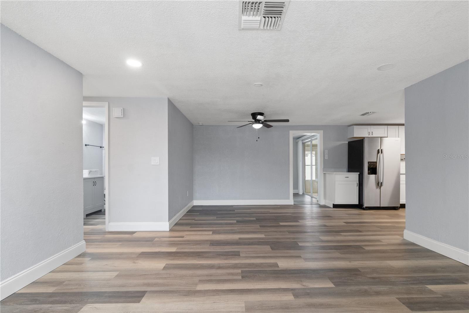 Image 6 of 32 For 7415 San Salvadore Drive