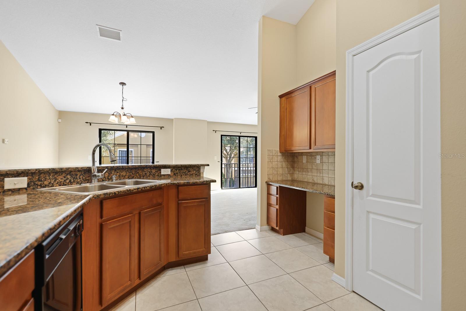 Image 12 of 31 For 16436 Kingletridge Avenue