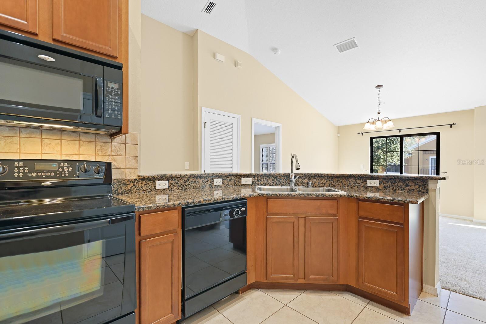 Image 13 of 31 For 16436 Kingletridge Avenue