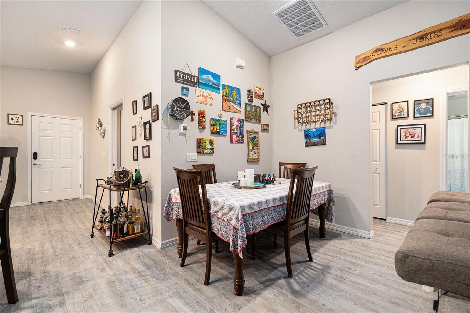 Image 10 of 28 For 10425 Drew Bryant Circle