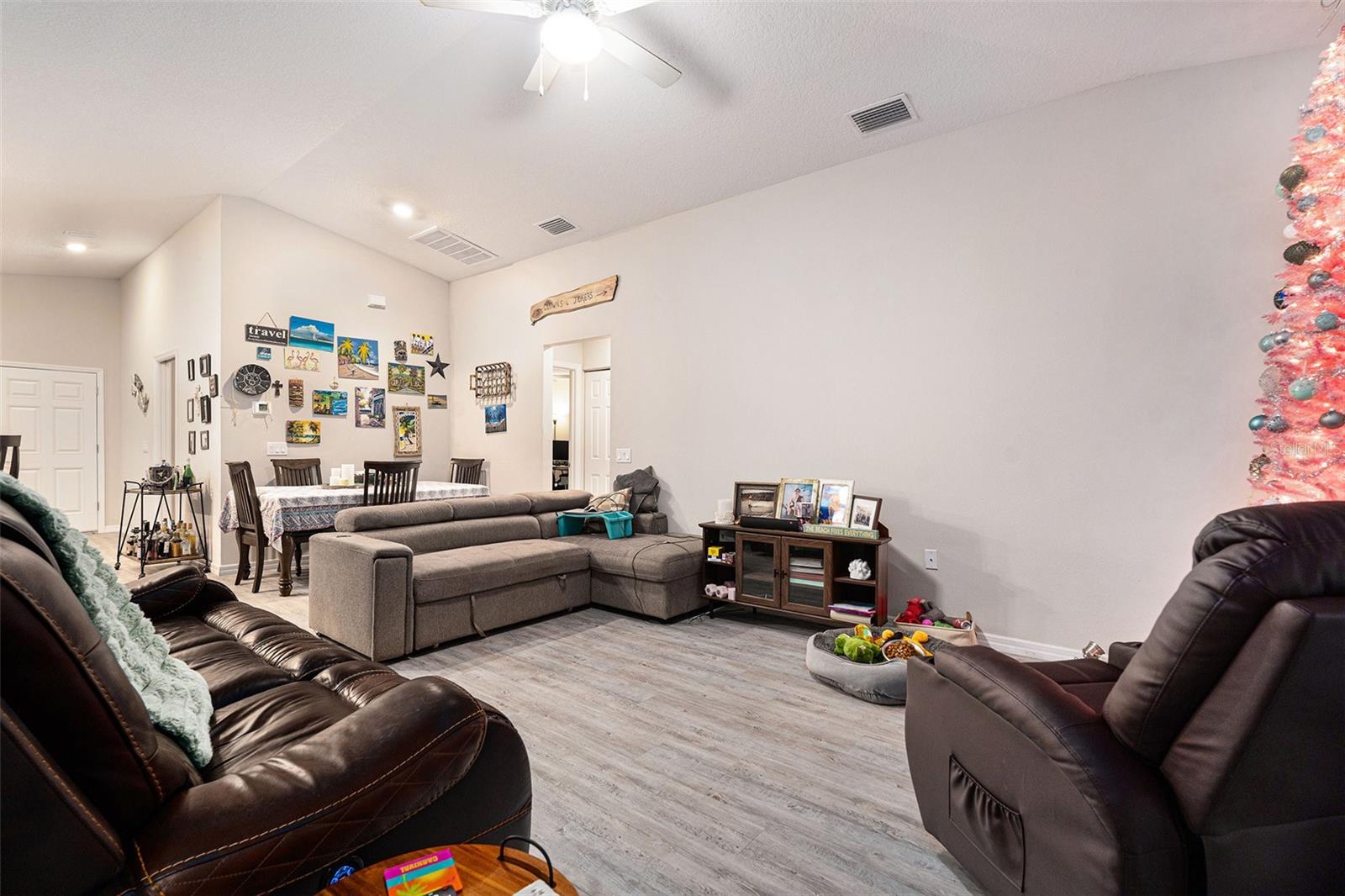 Image 13 of 28 For 10425 Drew Bryant Circle