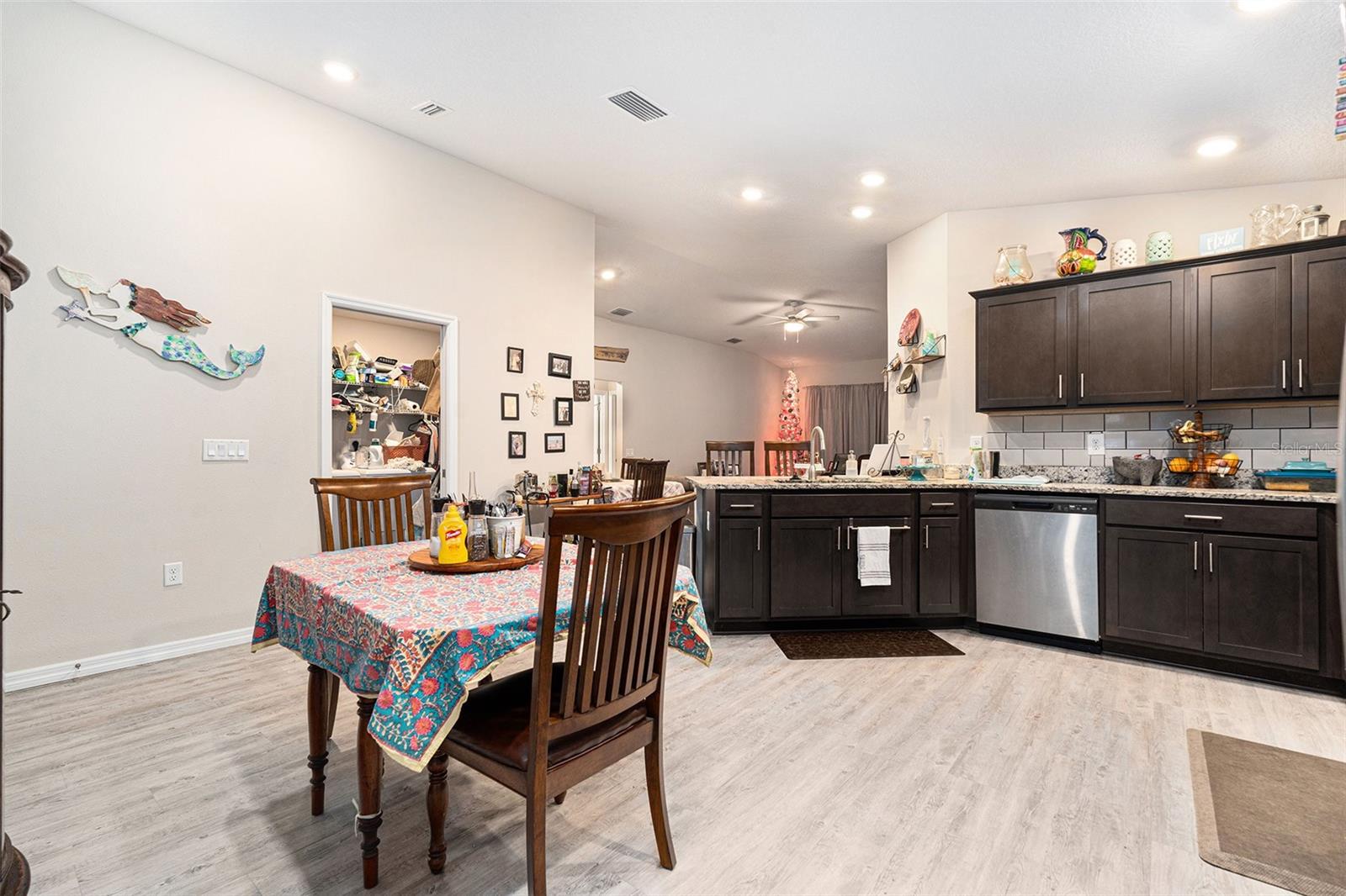 Image 7 of 28 For 10425 Drew Bryant Circle