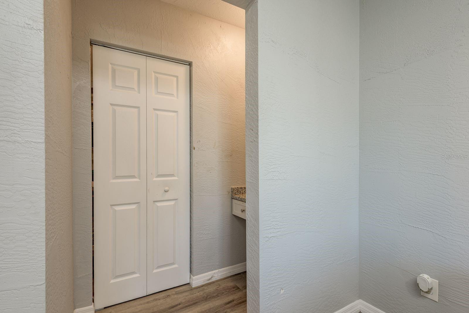 Image 19 of 34 For 876 116th Avenue N 102