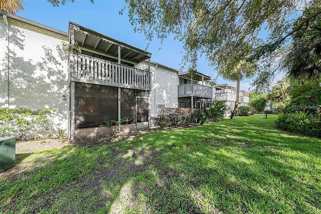 Image 29 of 34 For 876 116th Avenue N 102