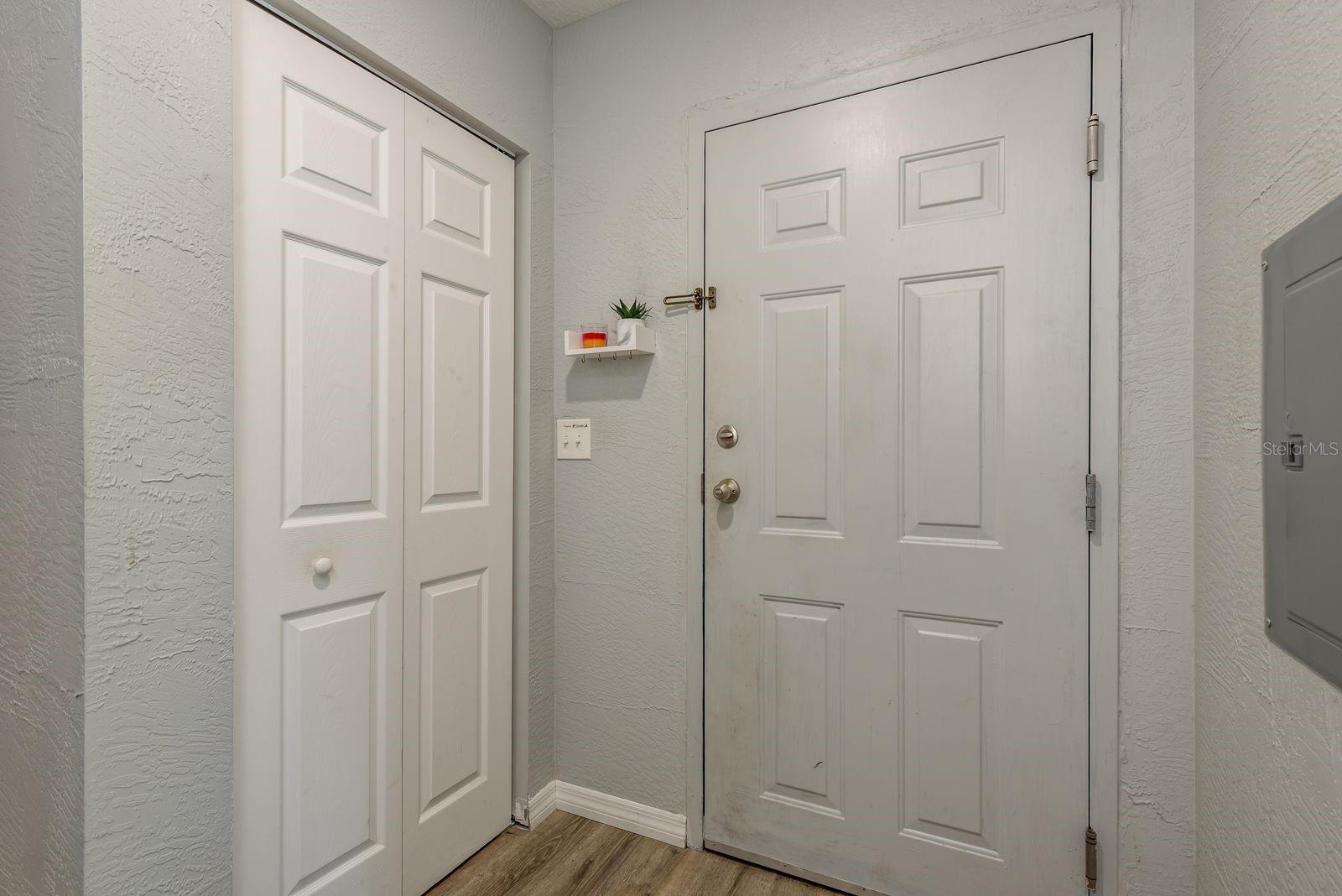 Image 5 of 34 For 876 116th Avenue N 102