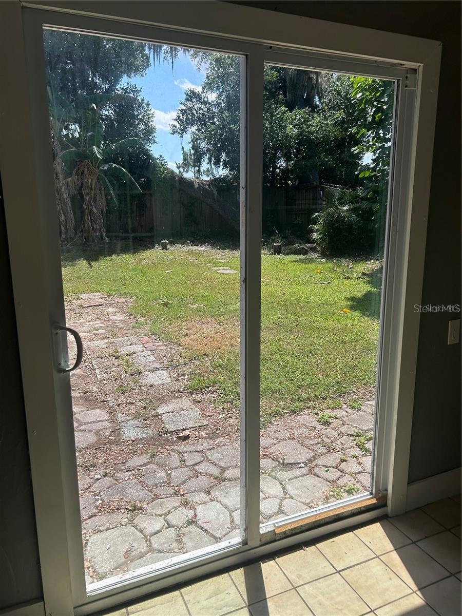 Image 12 of 32 For 232 Beverly Boulevard