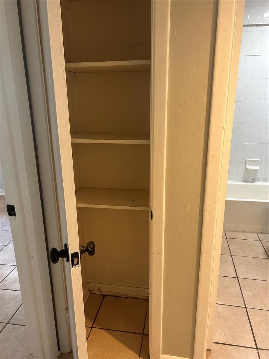 Image 25 of 32 For 232 Beverly Boulevard