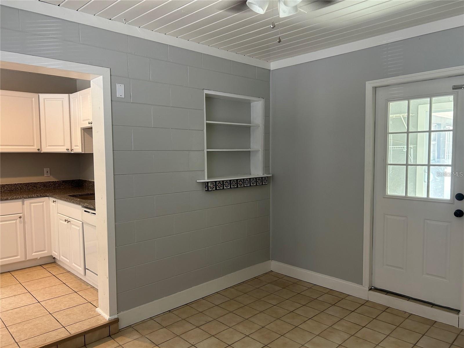 Image 9 of 32 For 232 Beverly Boulevard