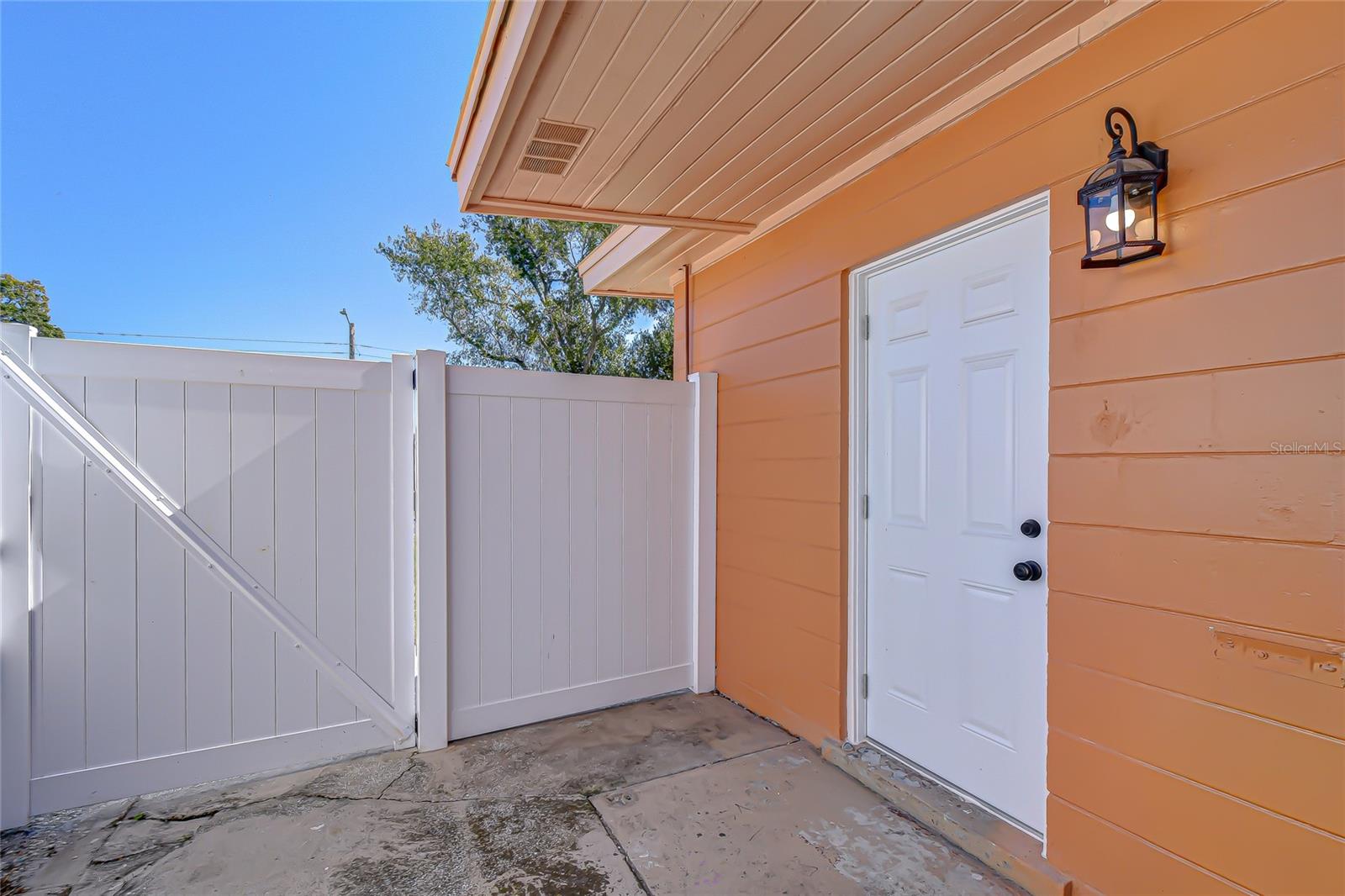 Image 28 of 31 For 6214 Clark Avenue