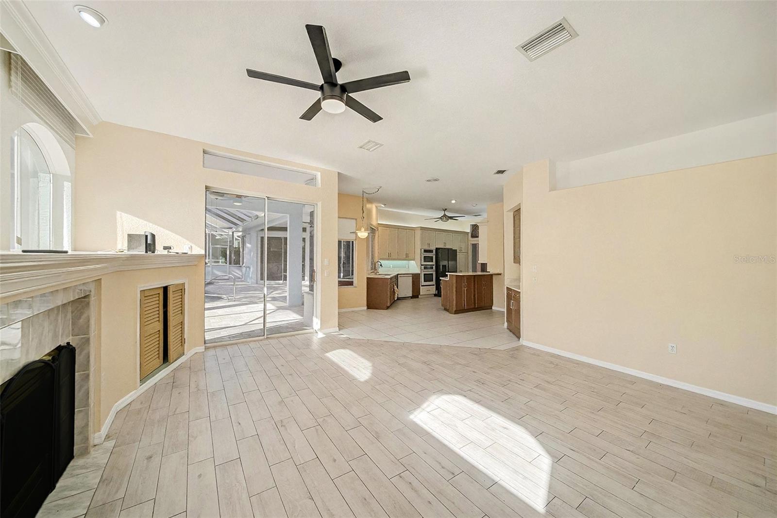 Image 19 of 37 For 8402 Maybelle Drive