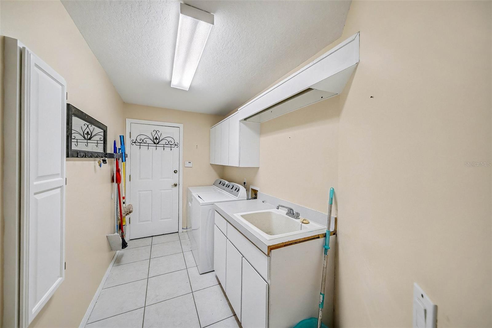 Image 24 of 37 For 8402 Maybelle Drive