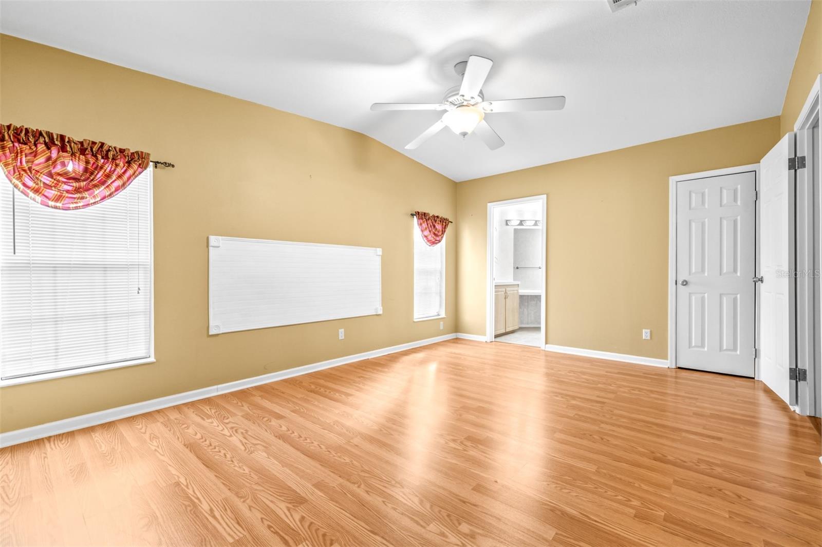 Image 17 of 31 For 5453 Williamsburg Lane