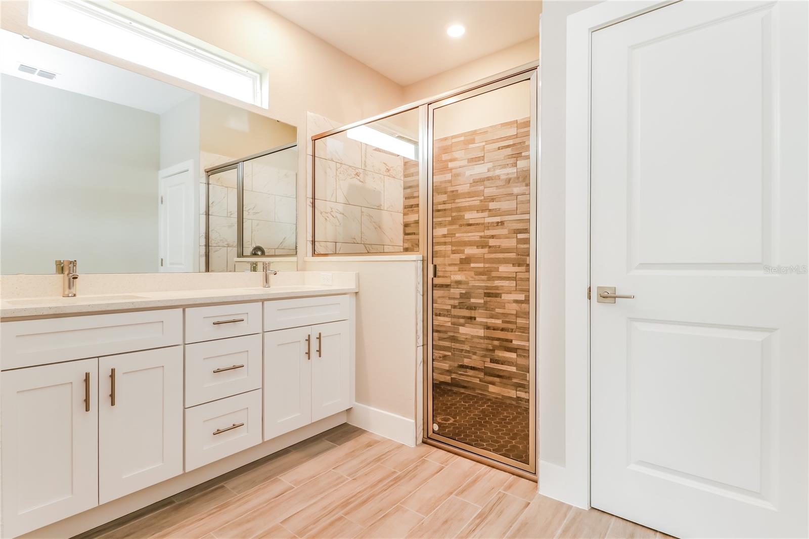 Image 7 of 10 For 108 Willow Drive