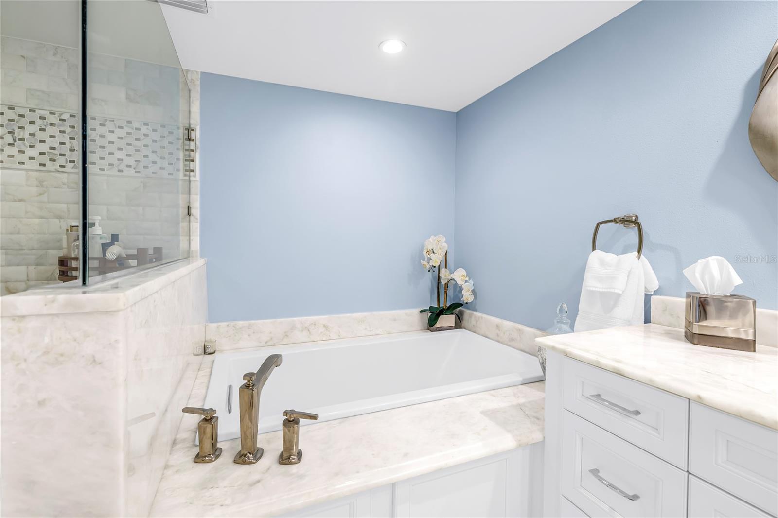 Image 30 of 57 For 6650 Sunset Way  207