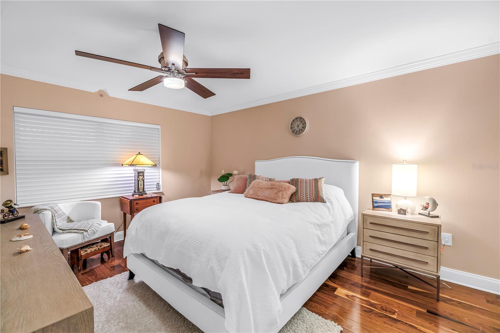 Image 33 of 57 For 6650 Sunset Way  207