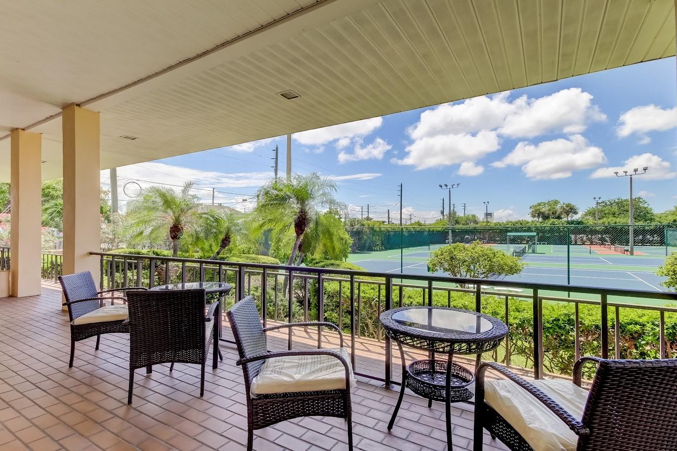 Image 45 of 57 For 6650 Sunset Way  207