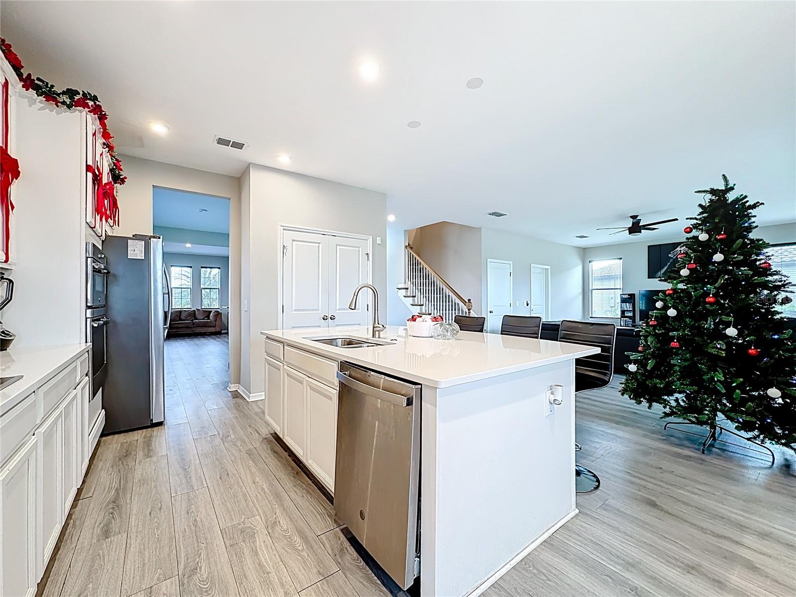 Image 16 of 79 For 3950 Carrick Bend Drive