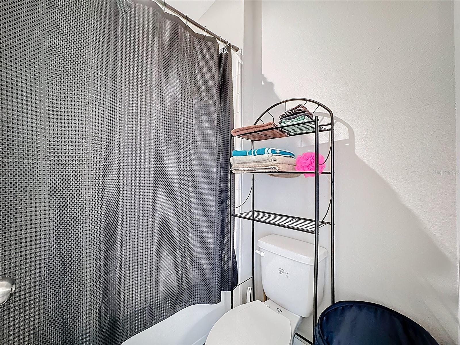 Image 30 of 79 For 3950 Carrick Bend Drive