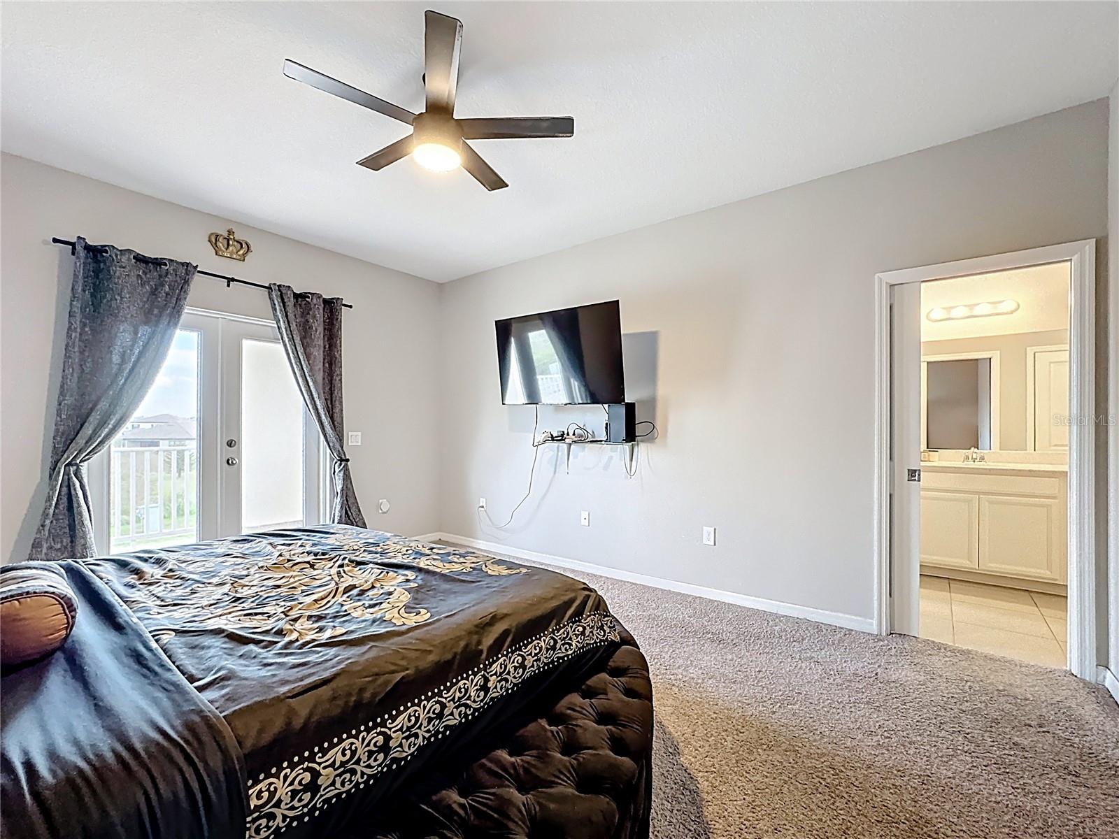 Image 34 of 79 For 3950 Carrick Bend Drive