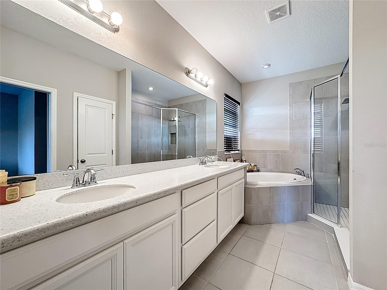 Image 37 of 79 For 3950 Carrick Bend Drive