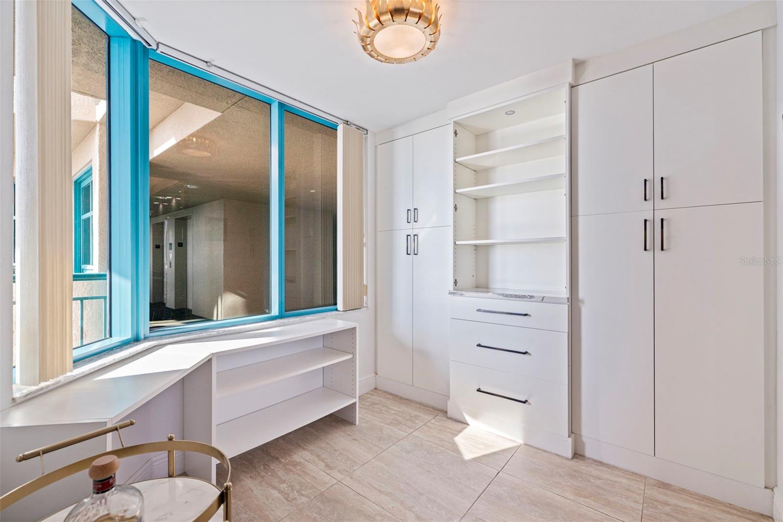 Image 19 of 69 For 1520 Gulf Boulevard 1506