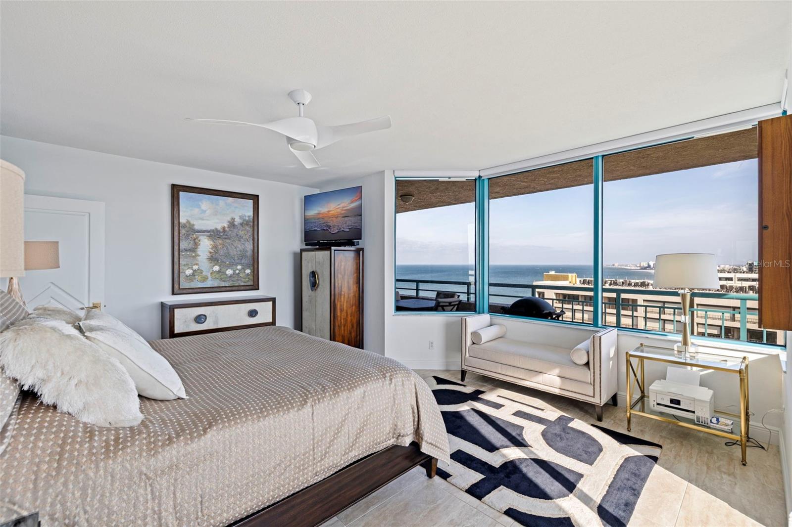 Image 24 of 69 For 1520 Gulf Boulevard 1506