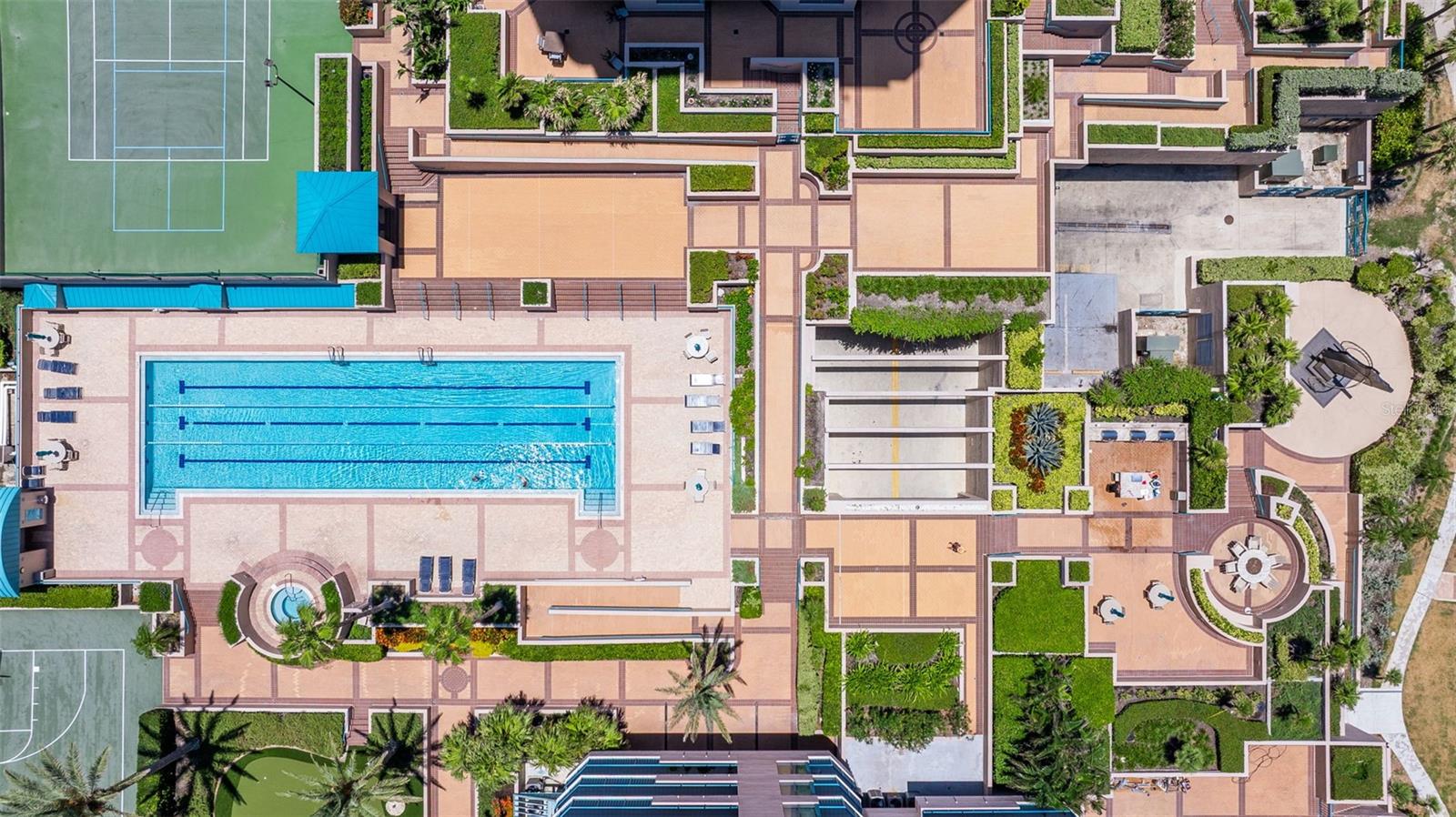 Image 44 of 69 For 1520 Gulf Boulevard 1506