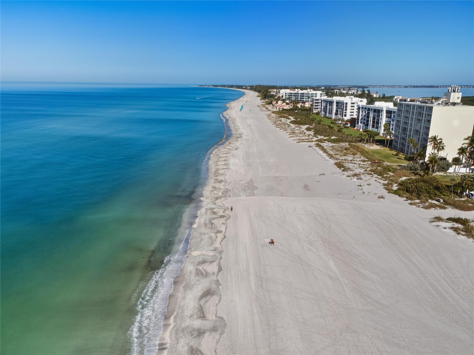 Image 39 of 42 For 4420 Exeter Drive 303