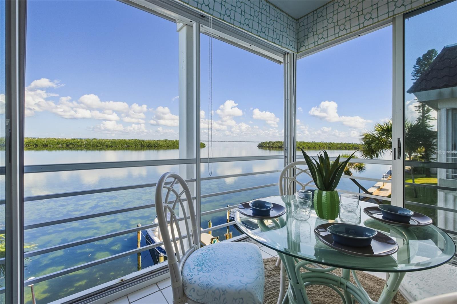 Image 7 of 42 For 4420 Exeter Drive 303