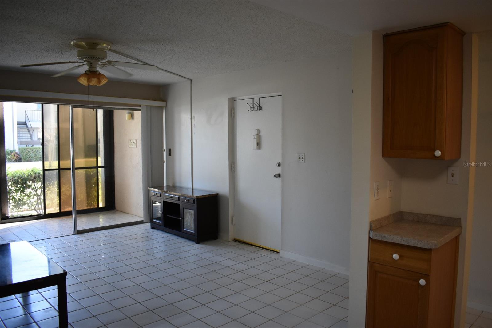 Image 11 of 58 For 7701 Starkey Road 313